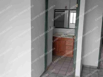 SE VENDE MAGNÍFICA CASA SOBRE AVENIDA VICENTE GUERRERO COL. AMPLIACIÓN MARAVILLAS.