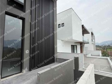 Residencia en Venta a estrenar/ Sierra Alta 10mo sector Mty NL