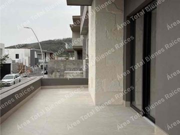 Residencia en Venta a estrenar/ Sierra Alta 10mo sector Mty NL