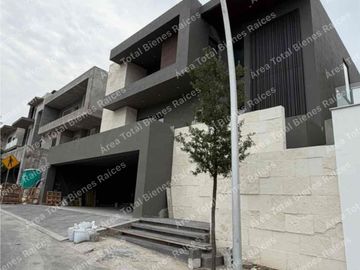 Residencia en Venta a estrenar/ Sierra Alta 10mo sector Mty NL