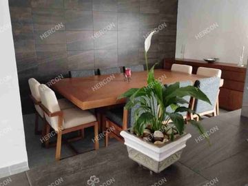 EN VENTA HERMOSA CASA