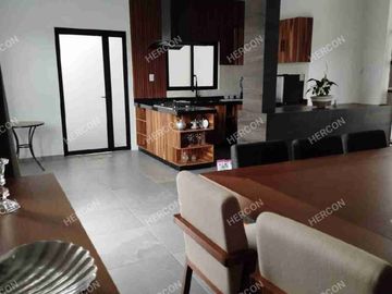 EN VENTA HERMOSA CASA