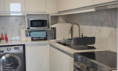 3 Bedroom Penthouse Unit with 2 Parking Slots For Sale at One Shangri-la Place