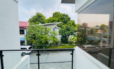 3 Bedrooms Brand New Triplex Townhouse for Sale in Las Piñas City