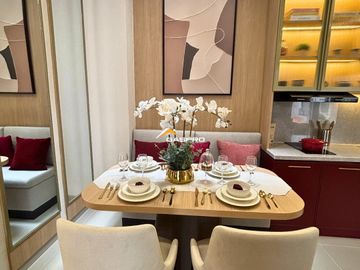 Rumah 1M-an 3 Lantai di gading Serpong, tepat di Pusat kota Gading Serpong