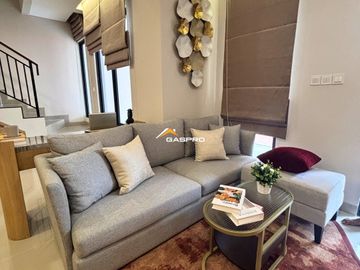 Rumah 1M-an 3 Lantai di gading Serpong, tepat di Pusat kota Gading Serpong