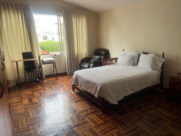 Higuereta - Casa con 2 Jardines, 4 Dorm. 2 Cocheras
