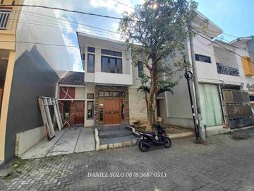Dijual Rumah Menco UMS Solo