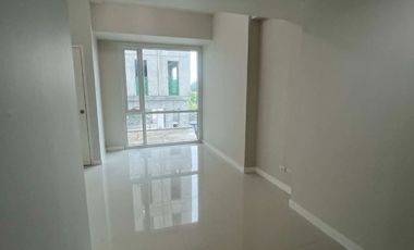 2 Bedroom Villa w/ parking RFO Marco Polo Residences 112sqm
