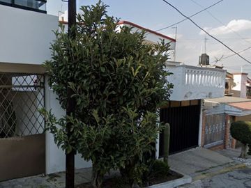 CASA EN VENTA, EN C. GRAL. MIGUEL NEGRETE COL. LOMAS DE LORETO, MUN PUEBLA C.P. 72260