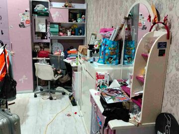 Jual Cepat ! Rumah Mewah 2 Lantai Di Griya Sutra Alam Sutra
