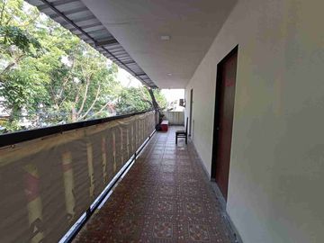 DIJUAL dan DISEWAKAN RUKO SEKALIGUS BISA BUAT KOS2 AN DI JALAN MAJAPAHIT SEMARANG
