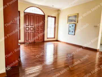 Dijual Rumah Harga dibawah Nilai Pasar kawasan Cilandak.  Rumah Asri, Luas 887m2 ,  Kolam Renang dan Lokasi  Strategis di Cilandak dekat dengan LRT Fatamawati Jakarta Selatan