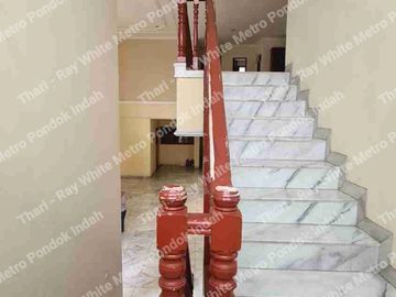 Dijual Rumah Harga dibawah Nilai Pasar kawasan Cilandak.  Rumah Asri, Luas 887m2 ,  Kolam Renang dan Lokasi  Strategis di Cilandak dekat dengan LRT Fatamawati Jakarta Selatan