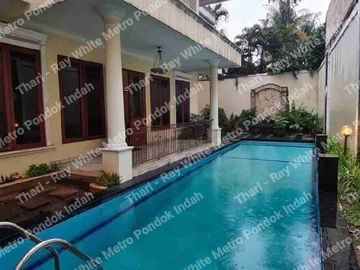 Dijual Rumah Harga dibawah Nilai Pasar kawasan Cilandak.  Rumah Asri, Luas 887m2 ,  Kolam Renang dan Lokasi  Strategis di Cilandak dekat dengan LRT Fatamawati Jakarta Selatan