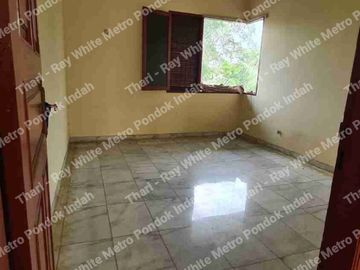 Dijual Rumah Harga dibawah Nilai Pasar kawasan Cilandak.  Rumah Asri, Luas 887m2 ,  Kolam Renang dan Lokasi  Strategis di Cilandak dekat dengan LRT Fatamawati Jakarta Selatan