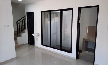 Dijual Rumah Siap Huni Surabaya Timur Sukolilo Perum Eastern Park Ukuran 6x10