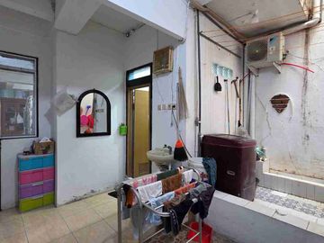 Ruko Siap Pakai 2 Lantai Dekat Stasiun Poncol di Hsanudin Semarang Utara