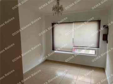 LINDA CASA EN PRIVADA, FRACCIONAMIENTO PASEO ARBOLEDA FRENTE A LA FEMEXFUT, A 10 MINUTOS DEL PARQUE INDUSTRIAL TOLUCA, 2000