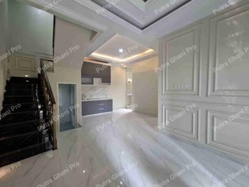 Dekat Toll Brigif at Rumah Jagakarsa Jakarta Selatan