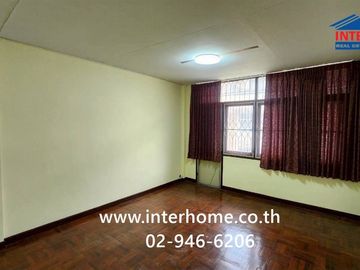 Three-story commercial building, 13.7 sq.wah, near Royal River Hotel, Soi Chao Phraya Siam, Soi Charansanitwong 66/1, Ratchawithi Road, Charansanitwon