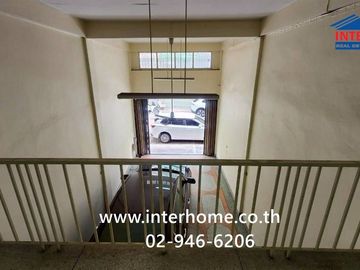 Three-story commercial building, 13.7 sq.wah, near Royal River Hotel, Soi Chao Phraya Siam, Soi Charansanitwong 66/1, Ratchawithi Road, Charansanitwon