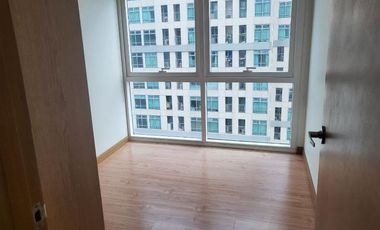 High-Floor 3 Bedroom Corner Unit in BGC | Madison Park West | ₱26M Net