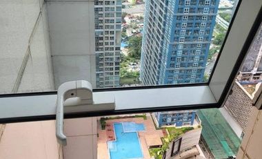 High-Floor 3 Bedroom Corner Unit in BGC | Madison Park West | ₱26M Net