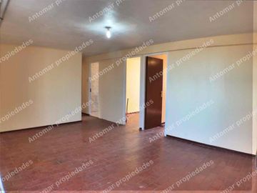 CÓMODO DEPARTAMENTO PRIMER PISO