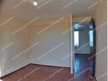 CÓMODO DEPARTAMENTO PRIMER PISO