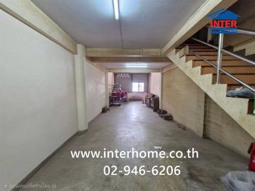 3.5-story commercial building, 35.1 sq.wah, Nonthaburi Housing Community, Soi Tiwanon-Pakkret 15, Tiwanon Road, Pakkret, Nonthaburi.