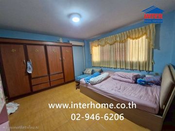 3.5-story commercial building, 35.1 sq.wah, Nonthaburi Housing Community, Soi Tiwanon-Pakkret 15, Tiwanon Road, Pakkret, Nonthaburi.