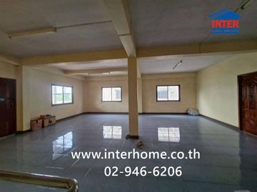 3.5-story commercial building, 35.1 sq.wah, Nonthaburi Housing Community, Soi Tiwanon-Pakkret 15, Tiwanon Road, Pakkret, Nonthaburi.