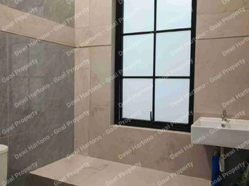 Dijual Rumah Cantik di Taman Singosari Lippo Karawaci
