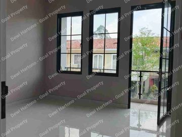 Dijual Rumah Cantik di Taman Singosari Lippo Karawaci