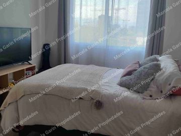 Arriendo departamento amoblado con estacionamiento en la Reina