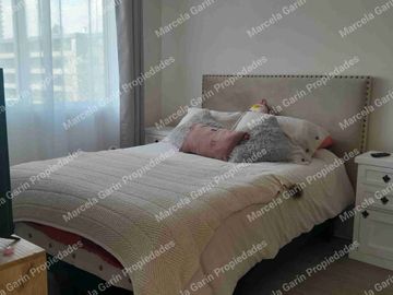 Arriendo departamento amoblado con estacionamiento en la Reina