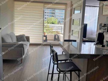 Arriendo departamento amoblado con estacionamiento en la Reina