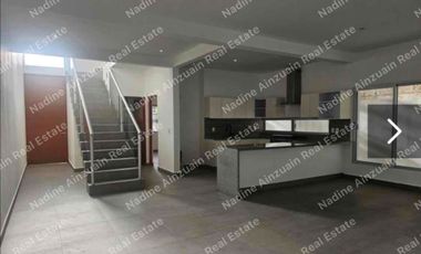 AMPLIA  CASA DE 3 NIVELES EN RENTA UBICADA EN RESIDENCIAL AQUA, 4 RECÁMARAS, ALBERCA PROPIA, SEGURIDAD 24 HORAS.