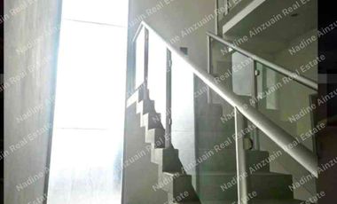 AMPLIA  CASA DE 3 NIVELES EN RENTA UBICADA EN RESIDENCIAL AQUA, 4 RECÁMARAS, ALBERCA PROPIA, SEGURIDAD 24 HORAS.