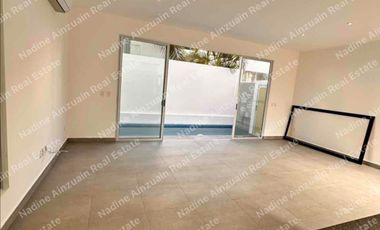 AMPLIA  CASA DE 3 NIVELES EN RENTA UBICADA EN RESIDENCIAL AQUA, 4 RECÁMARAS, ALBERCA PROPIA, SEGURIDAD 24 HORAS.