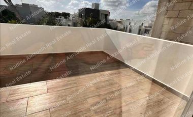 AMPLIA  CASA DE 3 NIVELES EN RENTA UBICADA EN RESIDENCIAL AQUA, 4 RECÁMARAS, ALBERCA PROPIA, SEGURIDAD 24 HORAS.