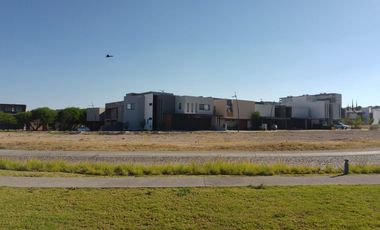 Residencial Terreno en Venta en Lago de Juriquilla, Querétaro Lago Michigan #39 $3,300,000 MXN