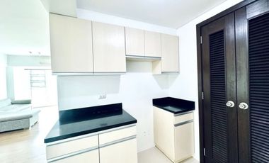 Good Deal High Floor Corner 1BR Unit With Parking in Makati | KROMA TOWER