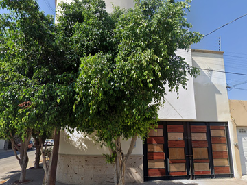 INCREIBLE CASA EN REMATE EN LOMAS 4ta SECC., SAN LUIS POTOSÍ, S.L.P.