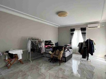 rumah jual full furnish tengah kota