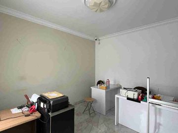 rumah jual full furnish tengah kota