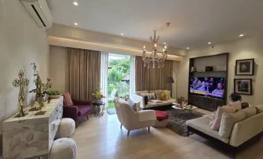 Spacious 3-Bedroom Residence at 32 Sanson by Rockwell