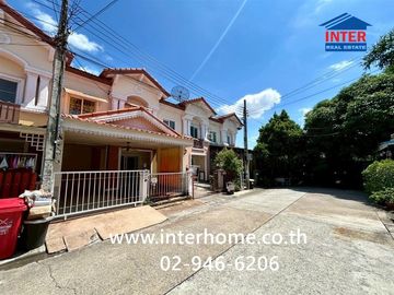 Two-story townhome, 18.1 sq.wah, The Connect 8 Bangna Village, Soi Mahachai, Bangna-Trat Road, Bang Phli, Samut Prakan.