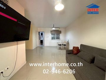 Two-story townhome, 18.1 sq.wah, The Connect 8 Bangna Village, Soi Mahachai, Bangna-Trat Road, Bang Phli, Samut Prakan.